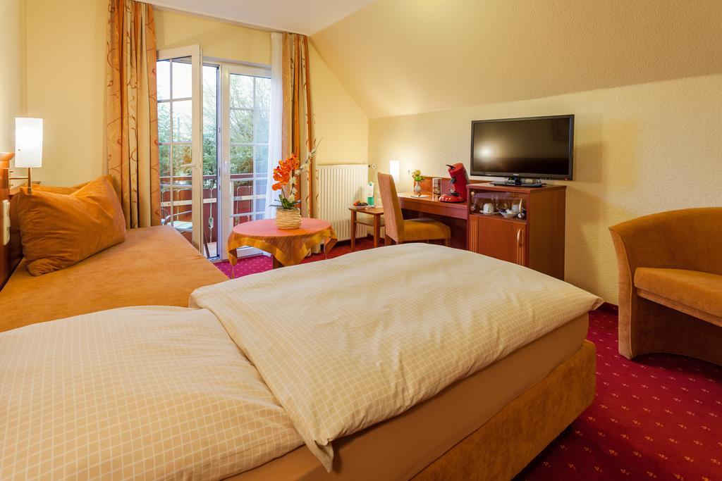 Hotel Restaurant Sonnenhof Weyerbusch Kültér fotó