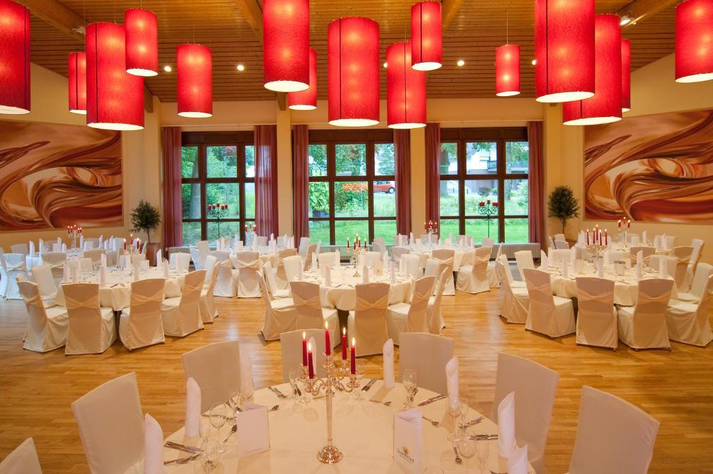 Hotel Restaurant Sonnenhof Weyerbusch Kültér fotó